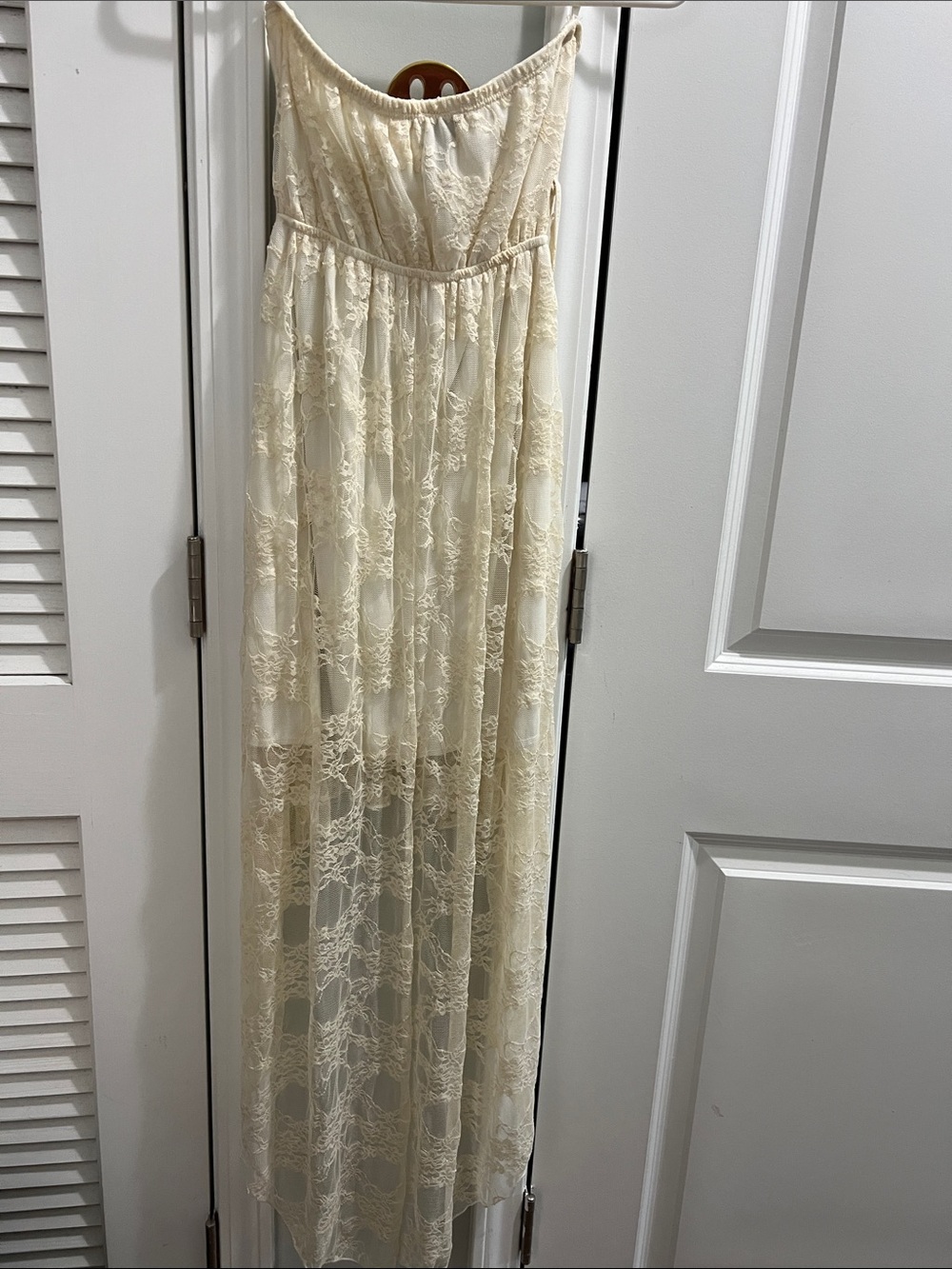 Rue21 Cream Lace Strapless Maxi Dress